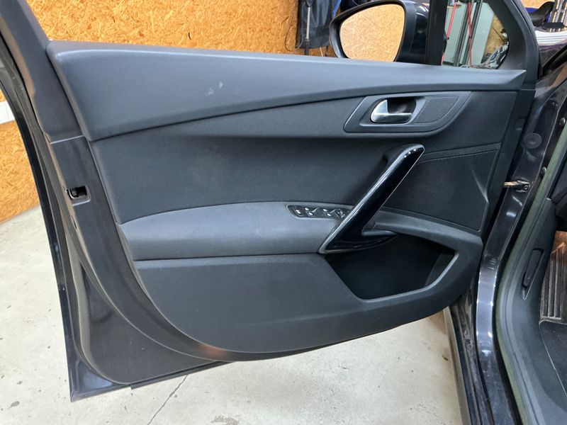 Peugeot 508 2.0 HDi Allure 2012 – снимка 33