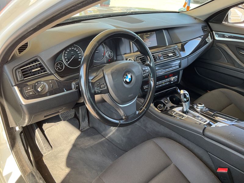 BMW 5er 520d 2014 – снимка 24
