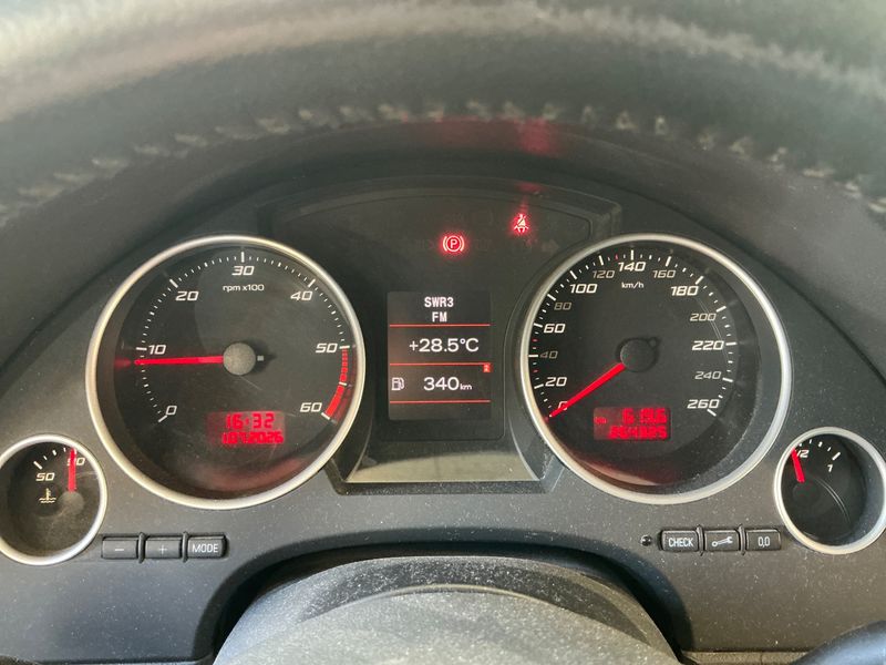 Seat Exeo 2.0 TDI Sport 2013 – снимка 4