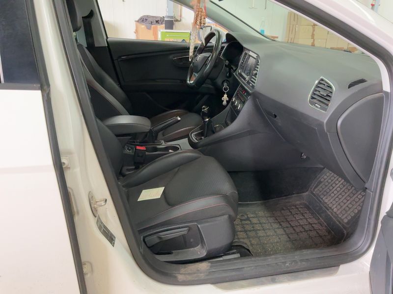 Seat Leon 2.0 TDI FR 2015 – снимка 16