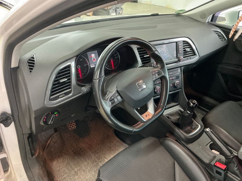 Seat Leon 2.0 TDI FR 2015 – снимка 23