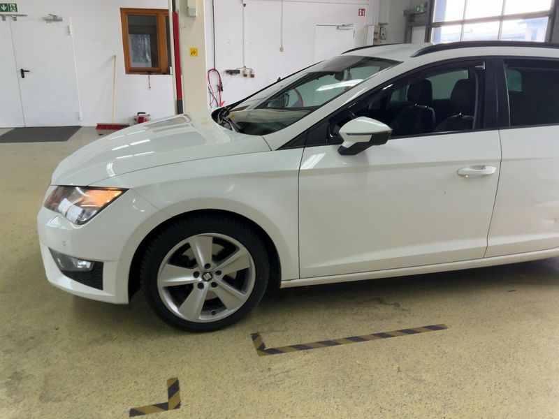 Seat Leon 2.0 TDI FR 2015 – снимка 2