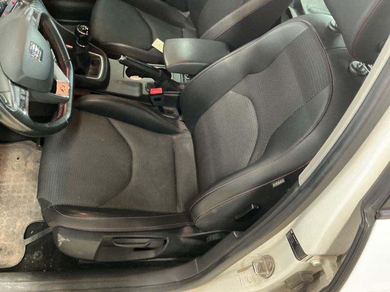 Seat Leon 2.0 TDI FR 2015 – снимка 24