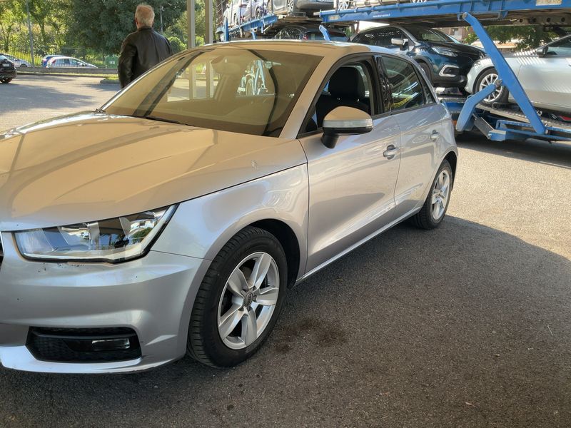 Audi A1 Sportback 1.0 TFSI 2017 – снимка 2