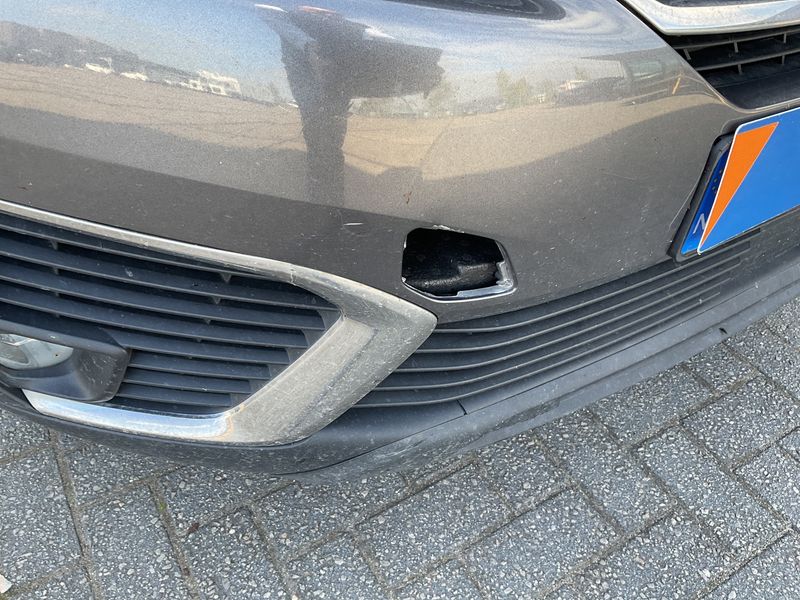 Peugeot 5008 1.2 PureTech Active 2017 – снимка 39