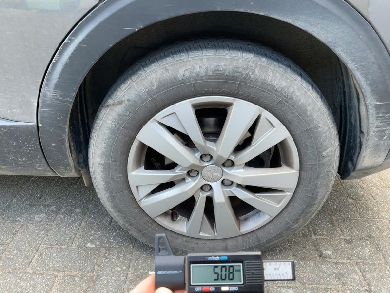 Peugeot 5008 1.2 PureTech Active 2017 – снимка 5