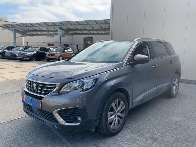 Peugeot 5008 1.2 PureTech Active 2017 – снимка 1