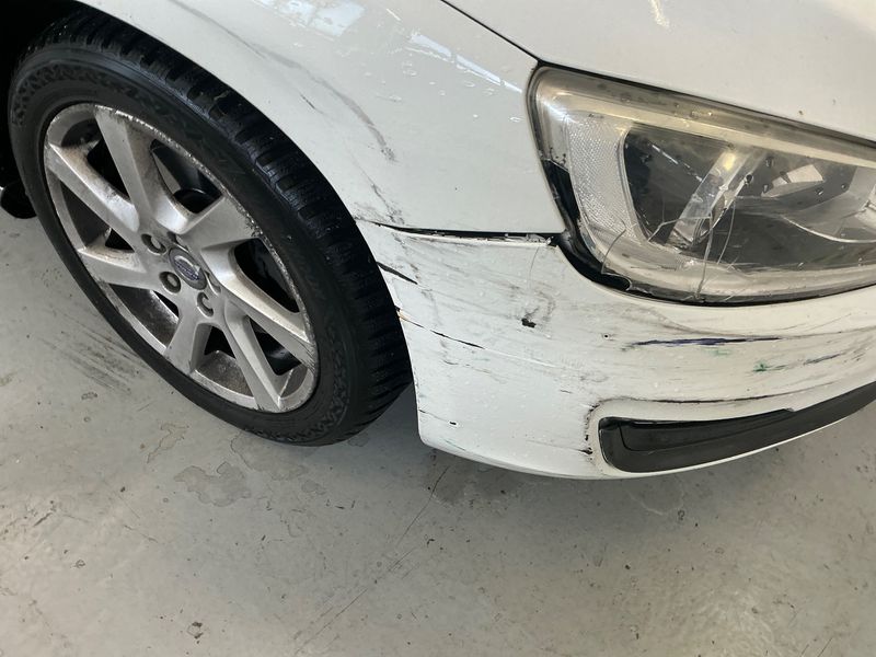 Volvo V60 2.0 D3 Momentum 2013 – снимка 37