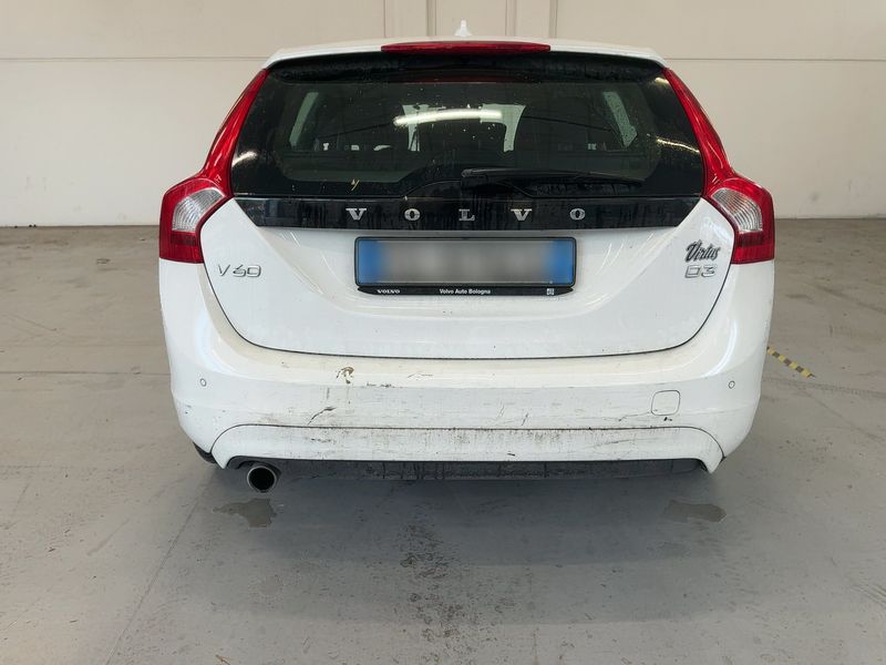 Volvo V60 2.0 D3 Momentum 2013 – снимка 7