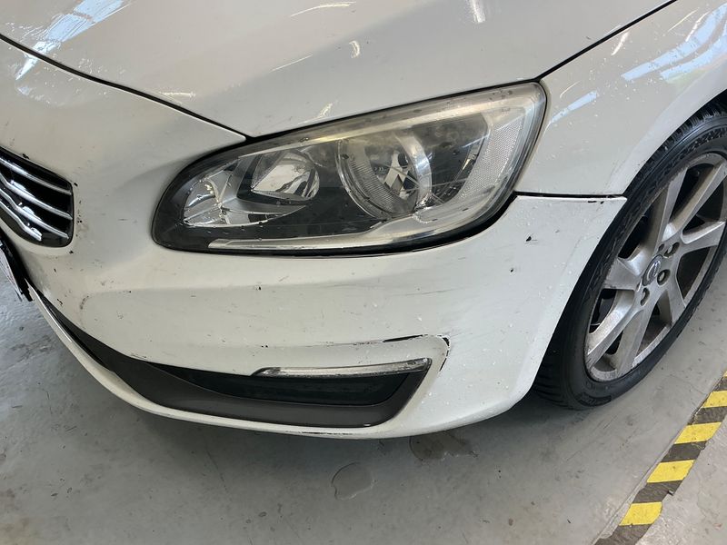 Volvo V60 2.0 D3 Momentum 2013 – снимка 35