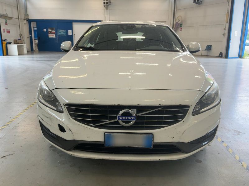 Volvo V60 2.0 D3 Momentum 2013 – снимка 14