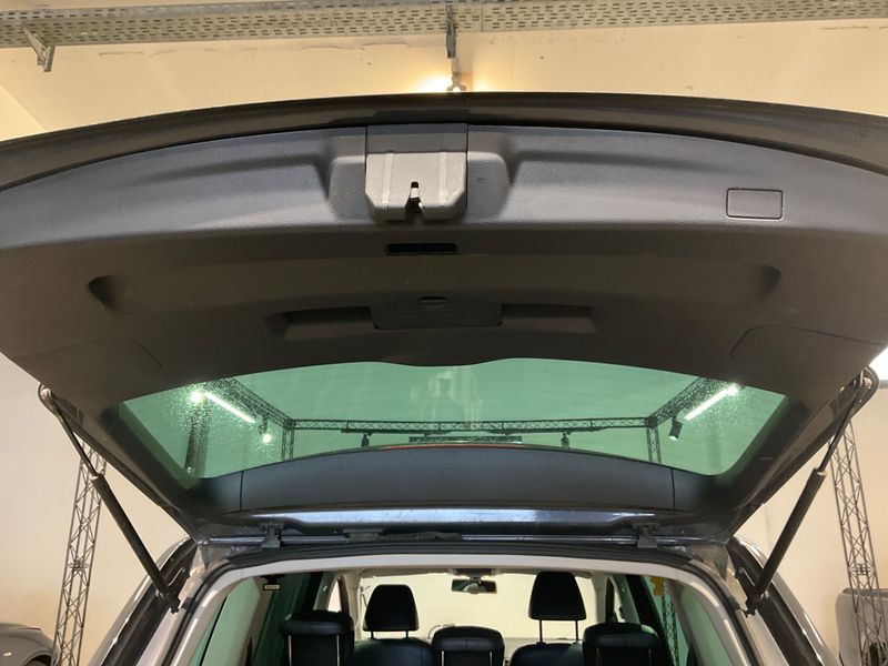 Volkswagen Sharan 2.0 TSI Highline 2011 – снимка 43