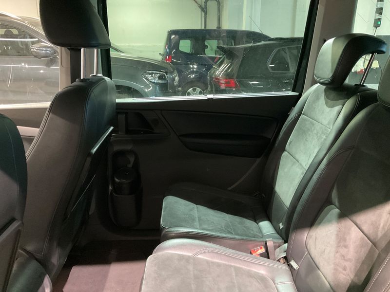 Volkswagen Sharan 2.0 TSI Highline 2011 – снимка 36