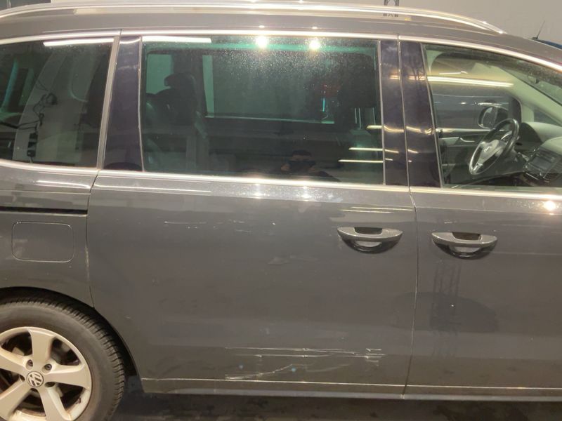 Volkswagen Sharan 2.0 TSI Highline 2011 – снимка 10