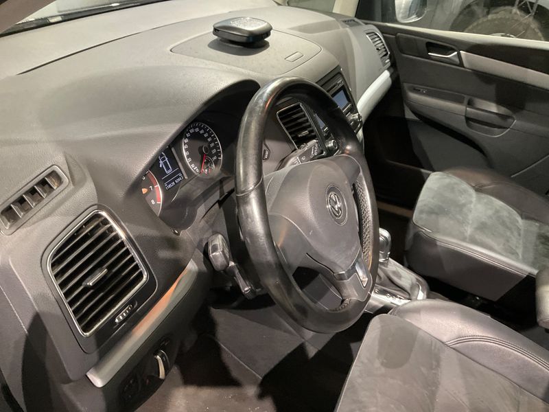 Volkswagen Sharan 2.0 TSI Highline 2011 – снимка 42