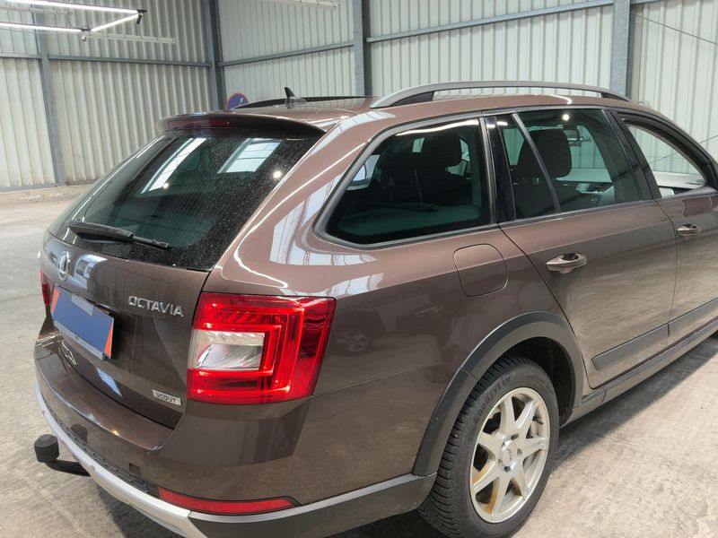 Skoda Octavia 2.0 TDI Scout 4x4 2016 – снимка 8