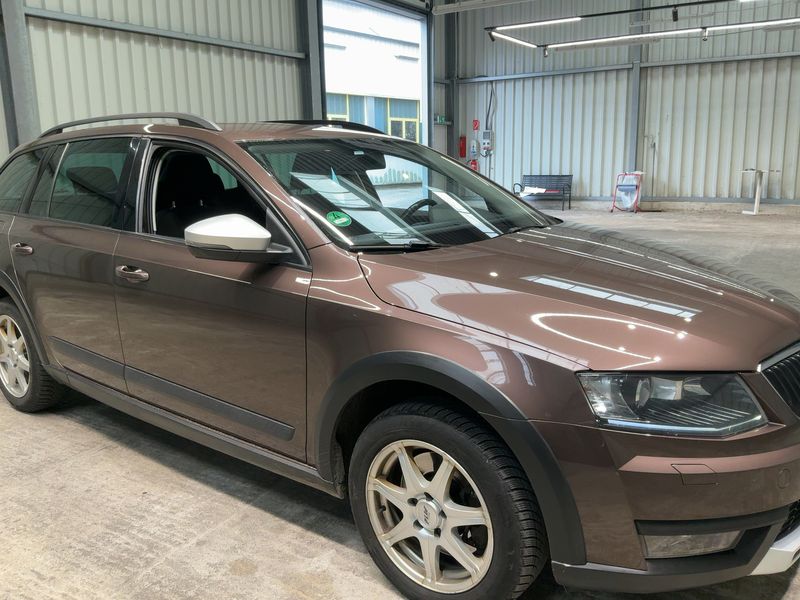 Skoda Octavia 2.0 TDI Scout 4x4 2016 – снимка 12