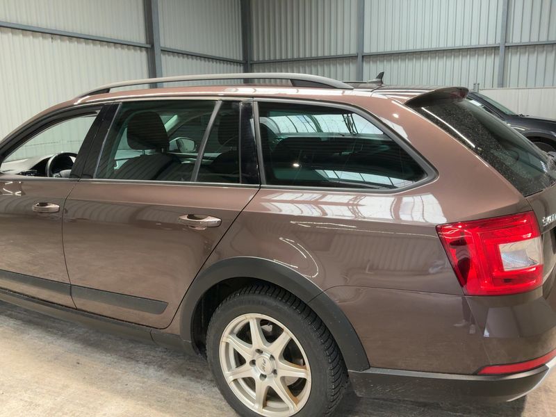 Skoda Octavia 2.0 TDI Scout 4x4 2016 – снимка 6