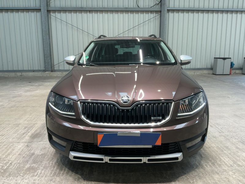 Skoda Octavia 2.0 TDI Scout 4x4 2016 – снимка 14