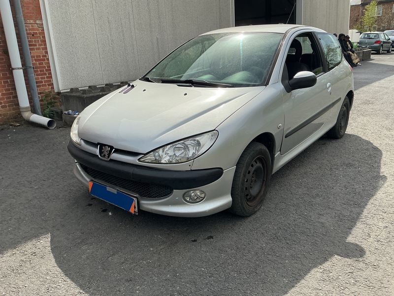 Peugeot 206 1.4 Tendance 2008 – снимка 1