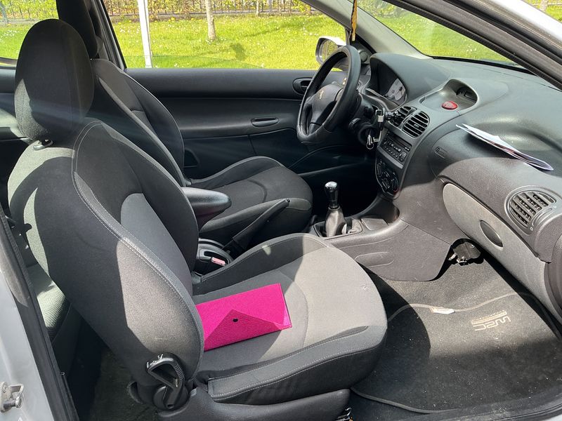 Peugeot 206 1.4 Tendance 2008 – снимка 3