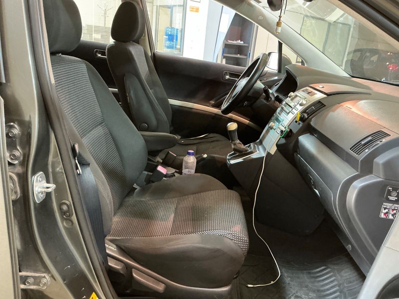 Toyota Corolla Verso 2.2 D-4D D-Cat Sport 2006 – снимка 3