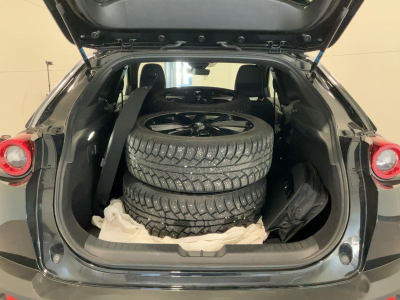 Mazda MX-30 electric drive 125 kW Makoto R-EV 2024 – снимка 16