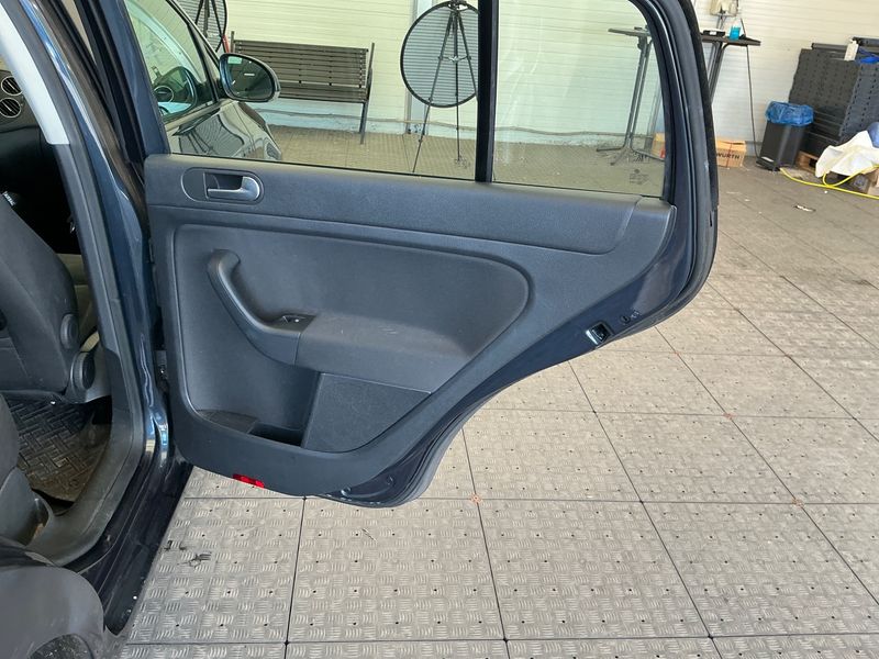Volkswagen Golf VI Plus 1.4 TSI Highline 2009 – снимка 33