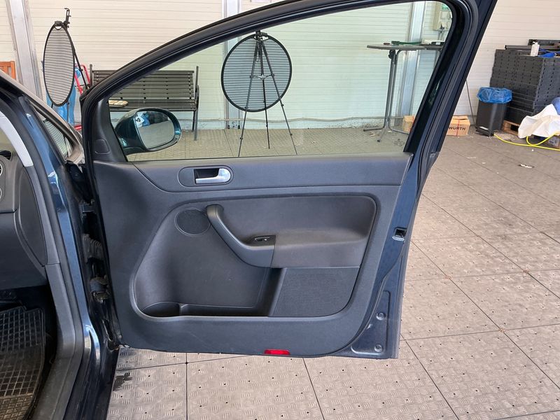 Volkswagen Golf VI Plus 1.4 TSI Highline 2009 – снимка 35