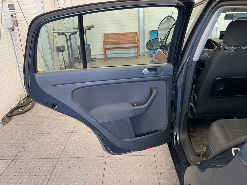 Volkswagen Golf VI Plus 1.4 TSI Highline 2009 – снимка 39