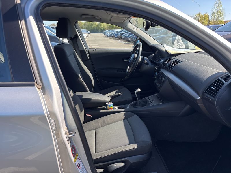 BMW 1er 120d 2006 – снимка 10