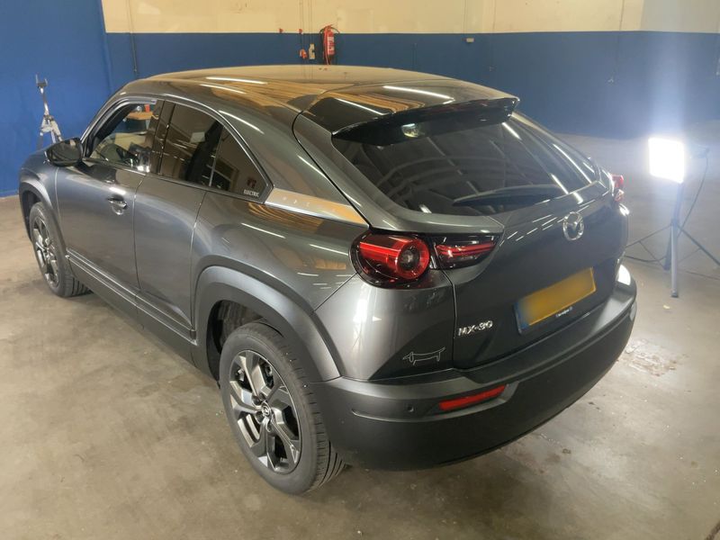Mazda MX-30 e-Skyactiv 107 kW Advantage 2022 – снимка 6