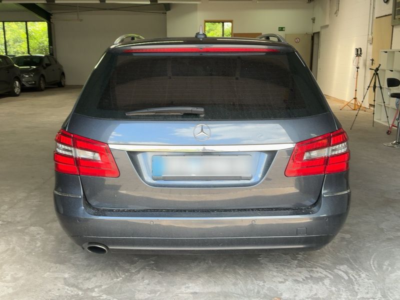 Mercedes-Benz E-Klasse E 250 CGI T BlueEfficiency Avantgarde 2011 – снимка 7