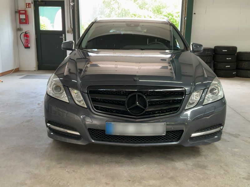 Mercedes-Benz E-Klasse E 250 CGI T BlueEfficiency Avantgarde 2011 – снимка 14