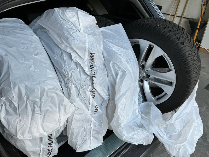 Mercedes-Benz E-Klasse E 250 CGI T BlueEfficiency Avantgarde 2011 – снимка 15
