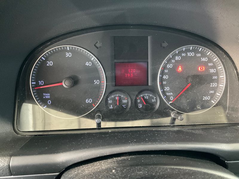 Volkswagen Touran 2.0 TDI Advance 2005 – снимка 4