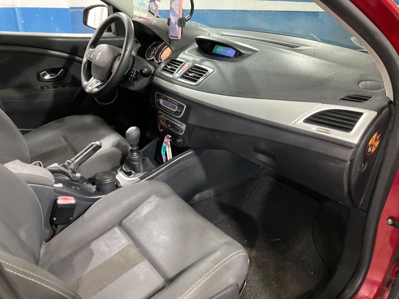 Renault Megane 1.5 dCi Dynamique 2011 – снимка 3
