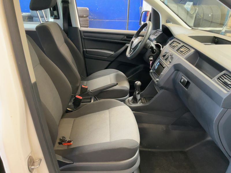 Volkswagen Caddy 2.0 TDI Kombi EcoProfi BlueMotion Tech 2018 – снимка 16
