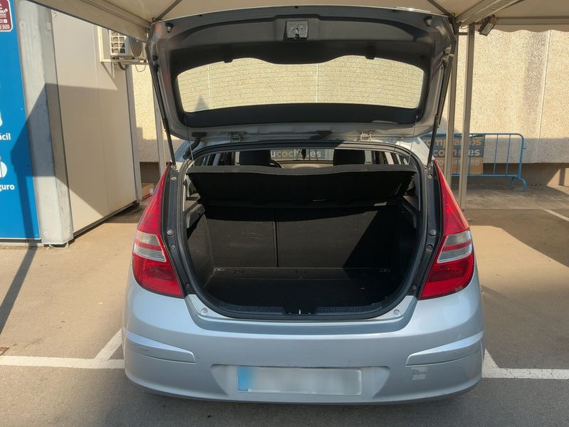 Hyundai i30 1.6 CRDi 2010 – снимка 15