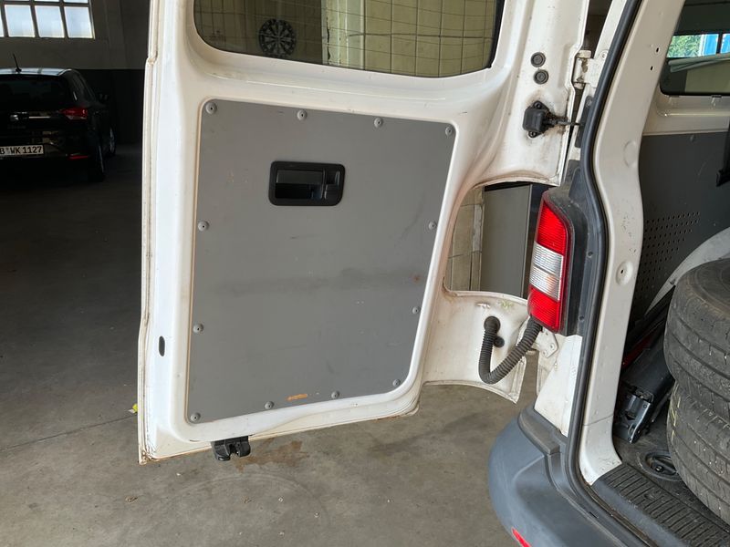 Volkswagen T5 Kombi 2.0 TDI 2012 – снимка 31