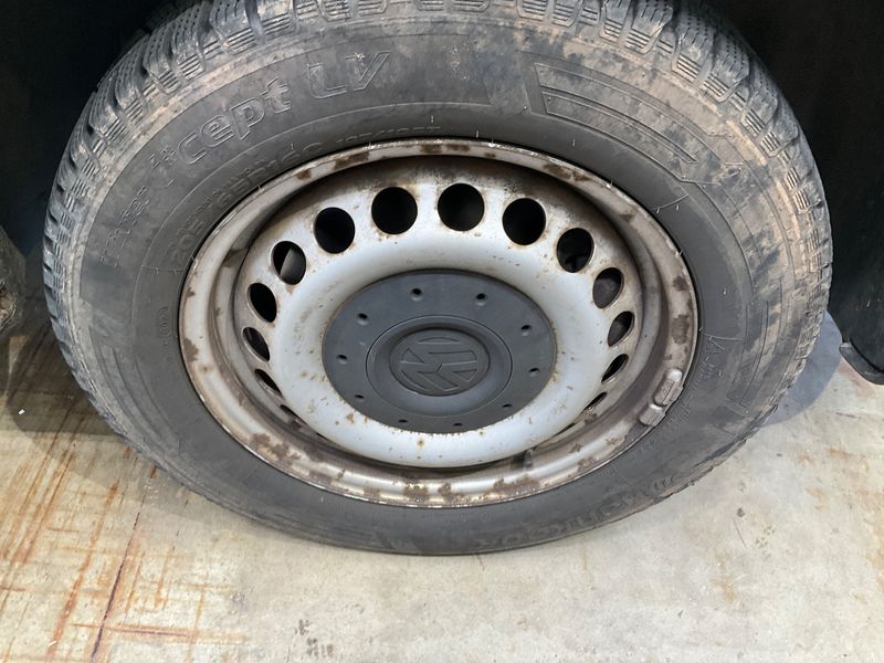 Volkswagen T5 Kombi 2.0 TDI 2012 – снимка 24