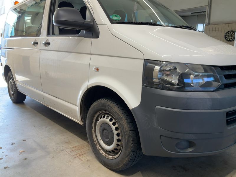 Volkswagen T5 Kombi 2.0 TDI 2012 – снимка 12