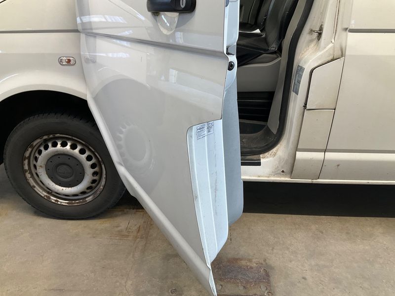 Volkswagen T5 Kombi 2.0 TDI 2012 – снимка 47