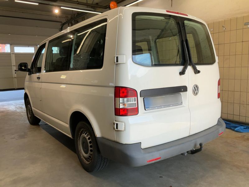 Volkswagen T5 Kombi 2.0 TDI 2012 – снимка 6