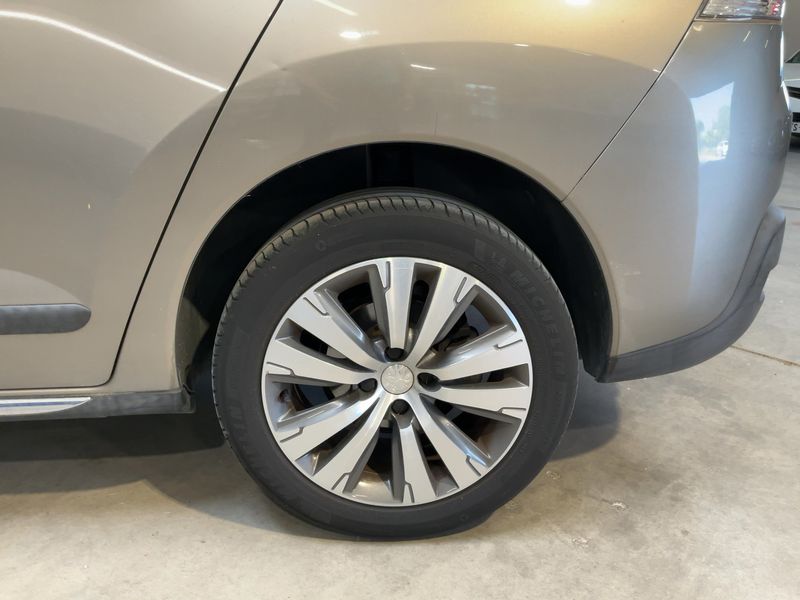 Peugeot 3008 1.6 Blue-HDi Style 2015 – снимка 5