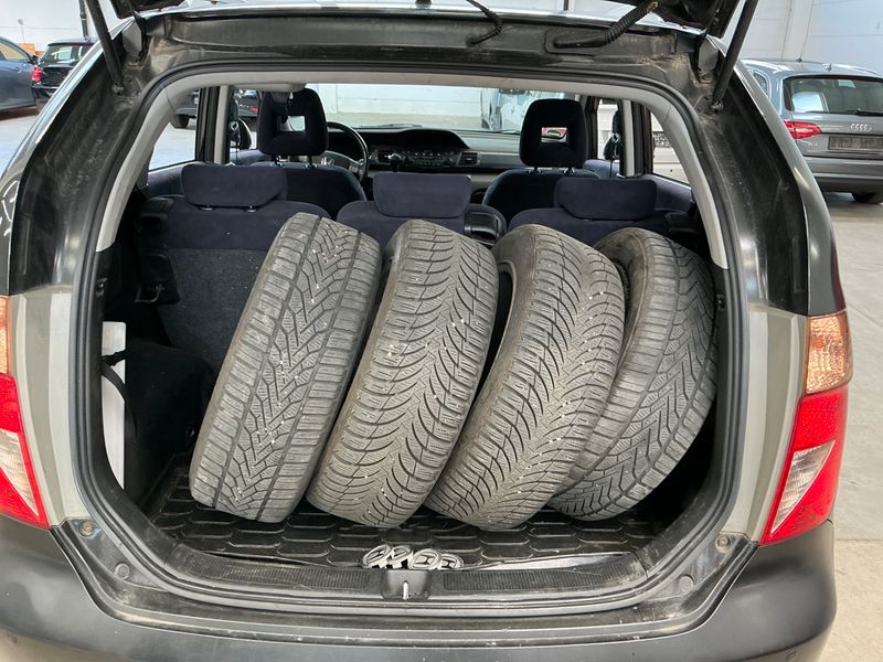 Honda FR-V 1.8 VTEC Executive 2007 – снимка на щета