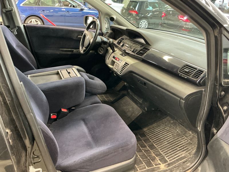 Honda FR-V 1.8 VTEC Executive 2007 – снимка 3