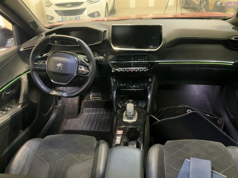 Peugeot 2008 1.2 PureTech GT 2021 – снимка 17