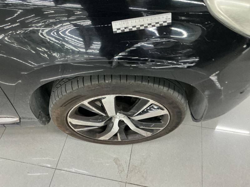 Peugeot 2008 1.6 e-HDi Allure 2014 – снимка 21