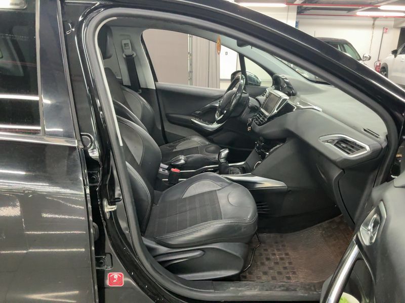 Peugeot 2008 1.6 e-HDi Allure 2014 – снимка 16